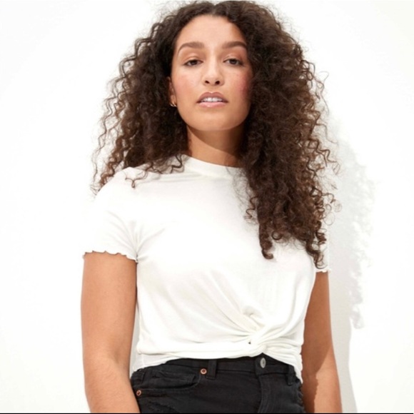 American Eagle Outfitters Tops - AE Cream Twist Front Baby Tee
